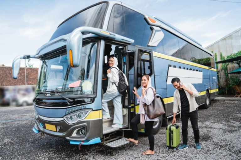 Why a Charter Bus Rental Is the Ideal Choice for Corporate Travel